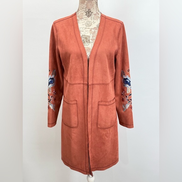 CACTUS + PEARL Women's Rust red Embroidered sleeve faux suede Jacket size S - Picture 2 of 12